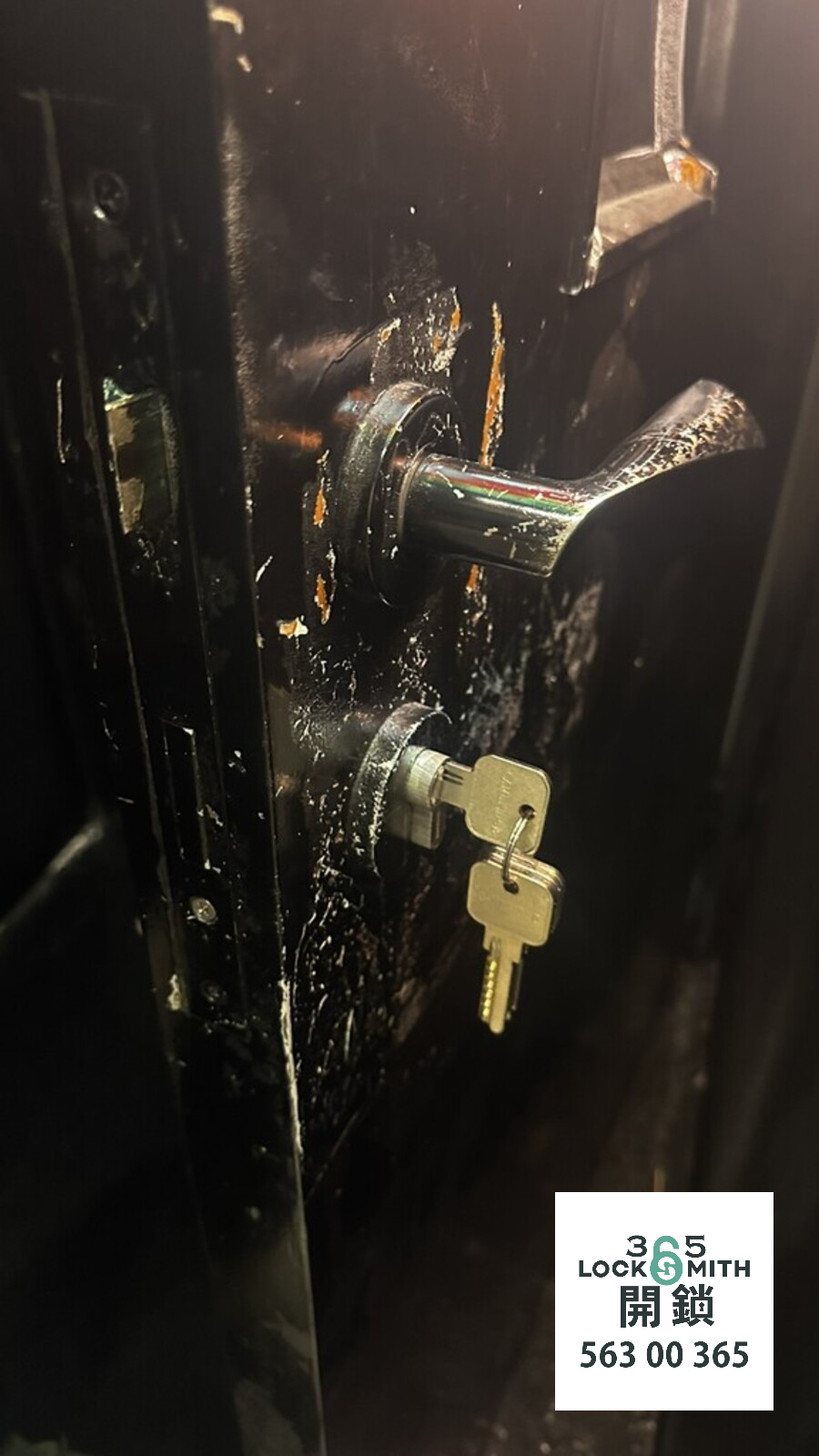 緊急開鎖 , 開鎖, 開鎖佬, 鎖匠