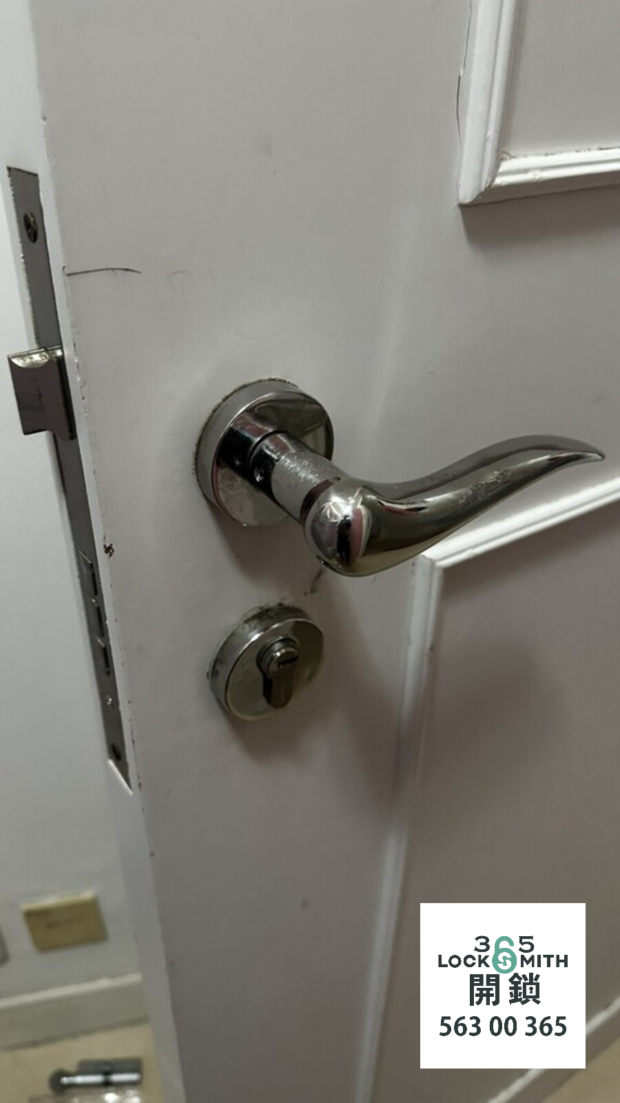 緊急開鎖 , 開鎖, 開鎖佬, 鎖匠