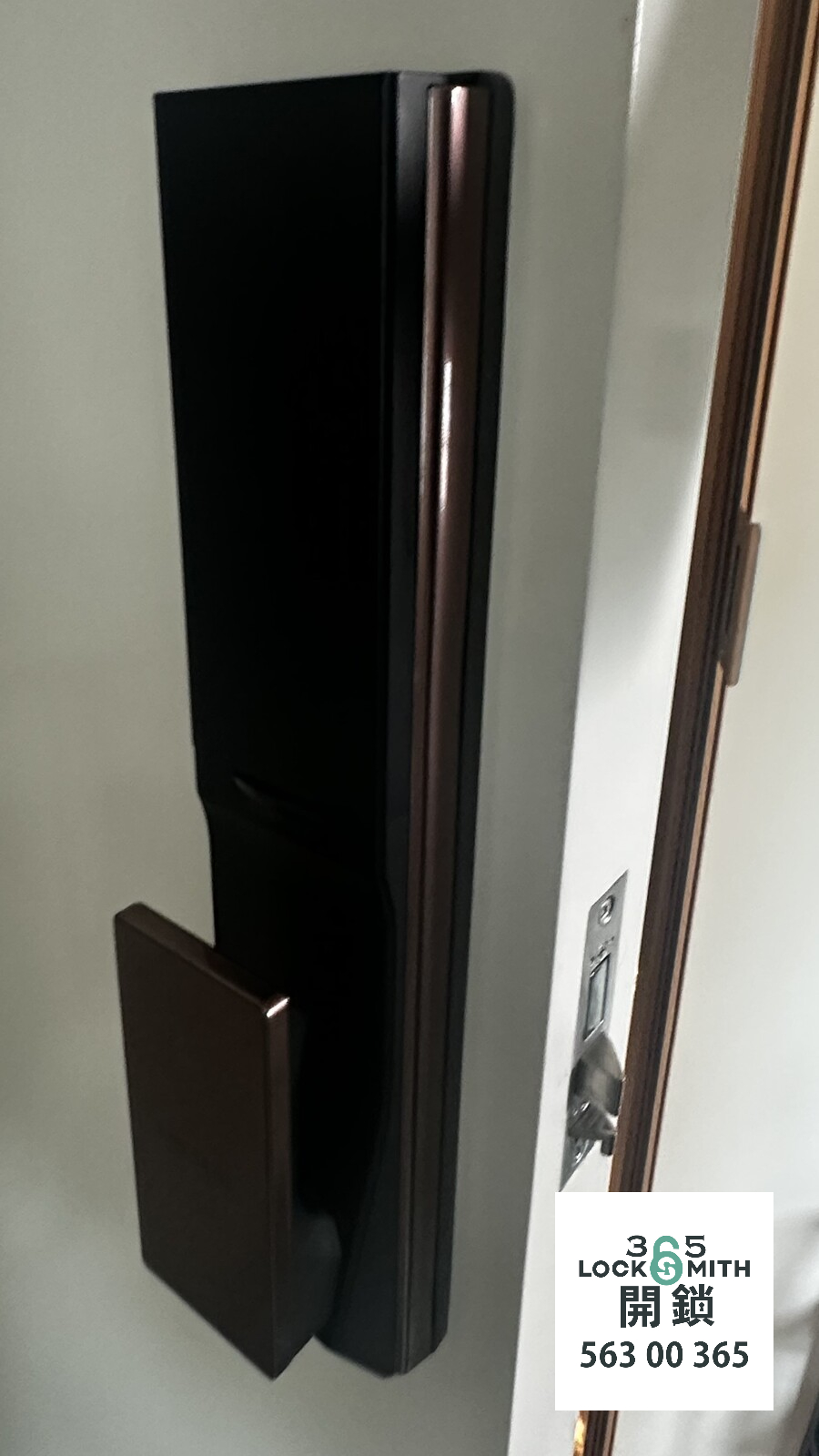 緊急開鎖 , 開鎖, 開鎖佬, 鎖匠